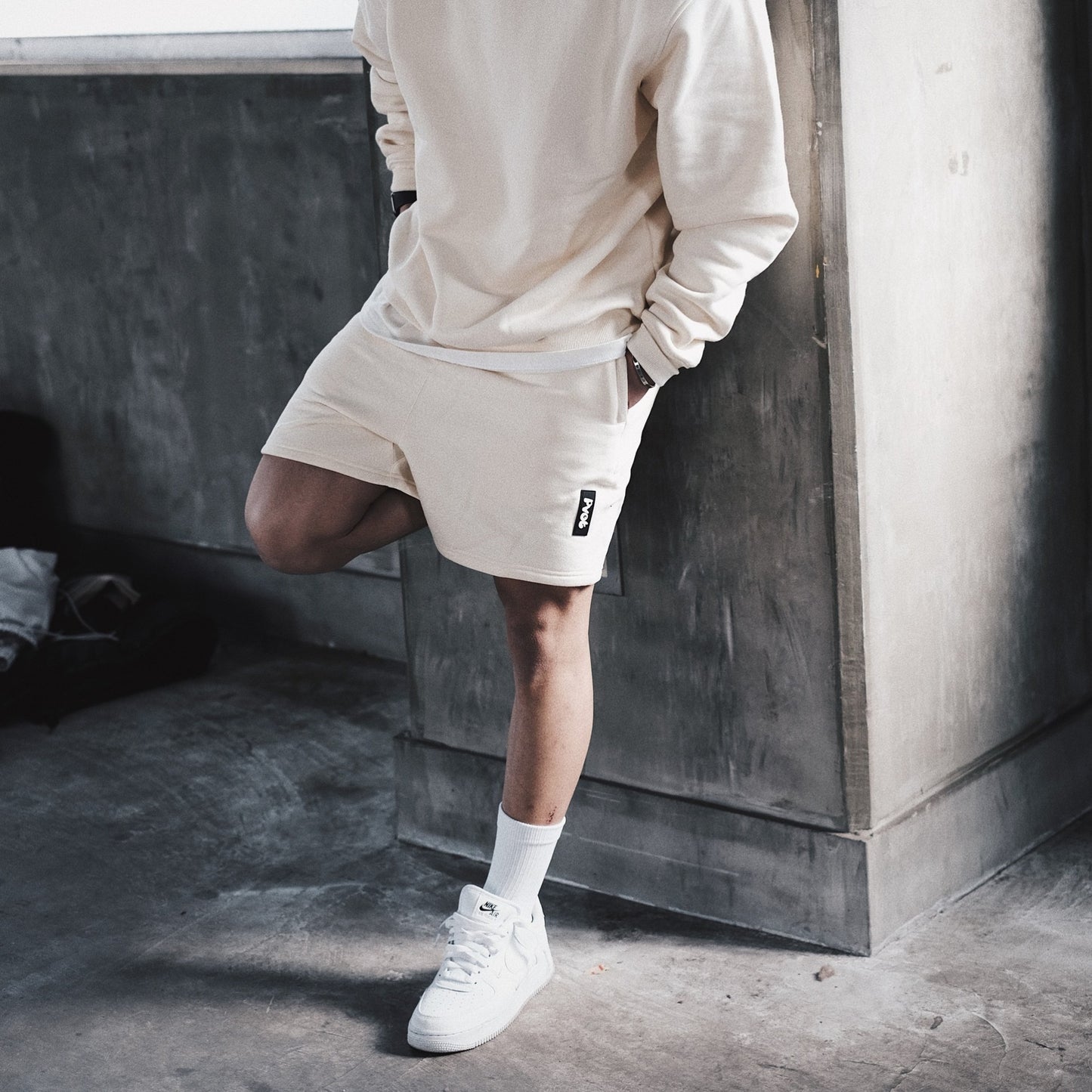 Men’s Solid Color Loose Bottom Crotch Shorts – Comfortable Casual Relaxed Fit Shorts